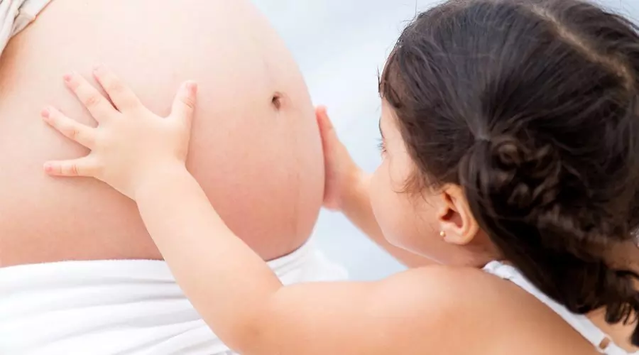 ESTRÍAS: qué son, por qué aparecen y cómo ayudar a prevenirlas durante el embarazo